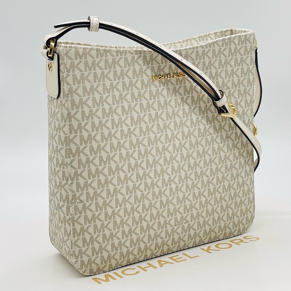 Michael Kors Large Crossbody Messenger Bag - Picture 2 of 11